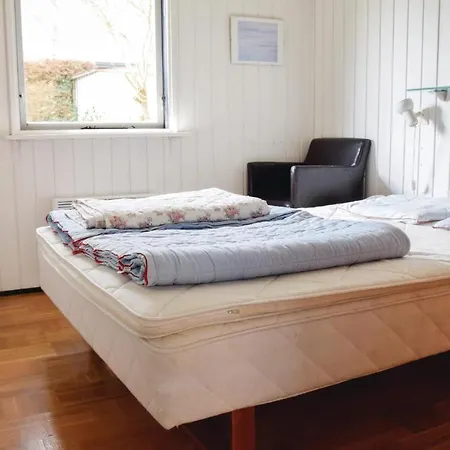 Casa vacanze Three Bedroom Holiday In *