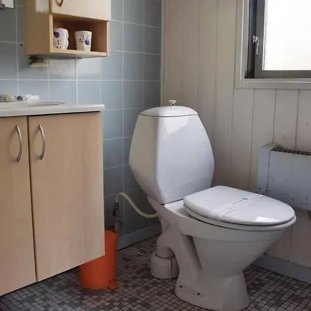 Three Bedroom Holiday In * Fåborg