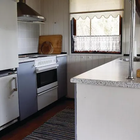 Three Bedroom Holiday In *