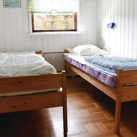 Three Bedroom Holiday In *
